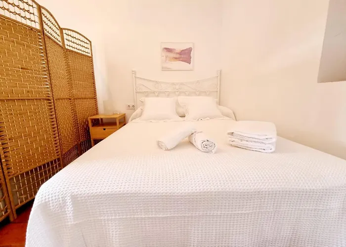 Apartamento Con Patio Sevillano